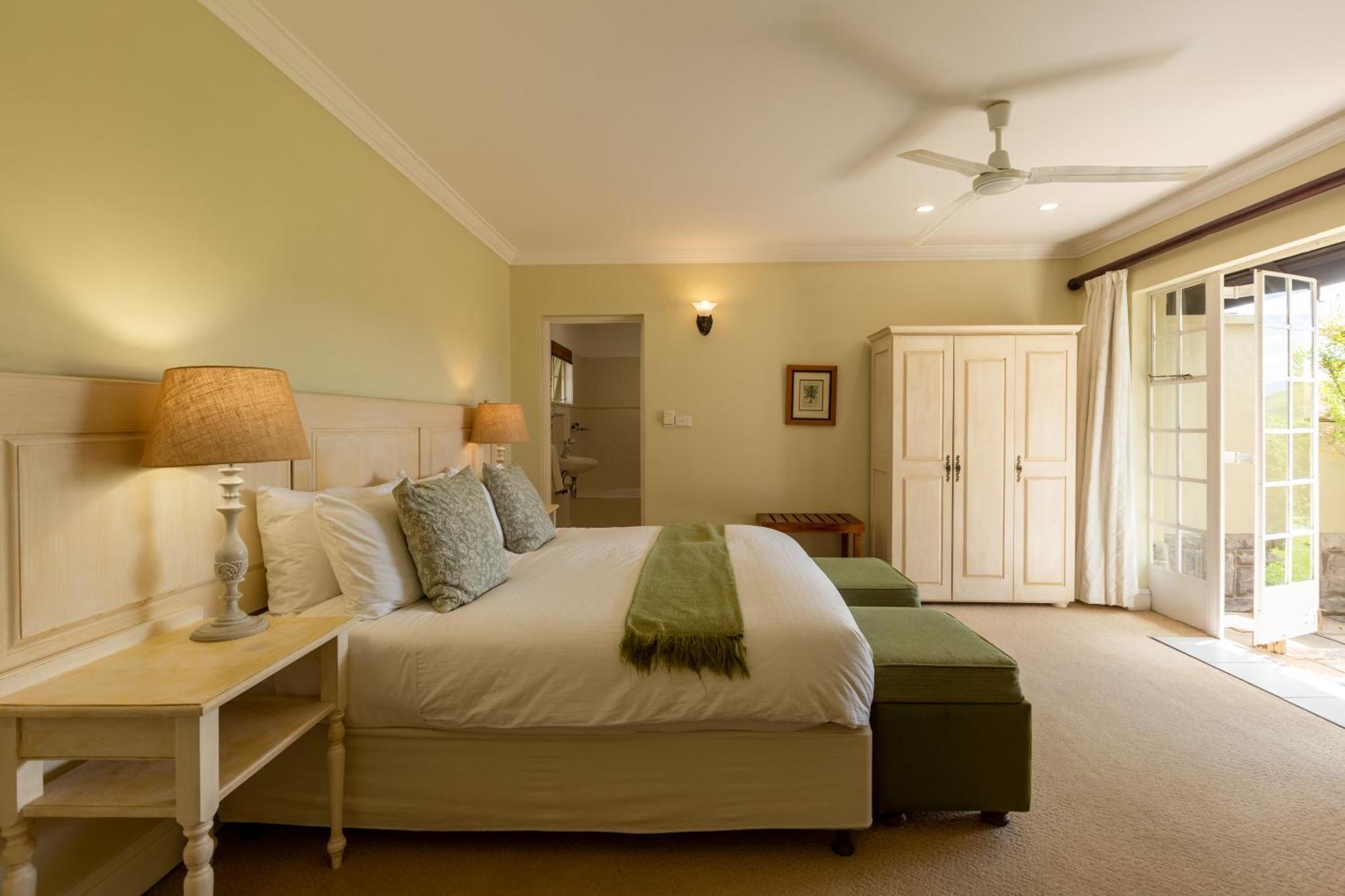 Moorcroft Manor Boutique Country Hotel ヒメヴィル エクステリア 写真
