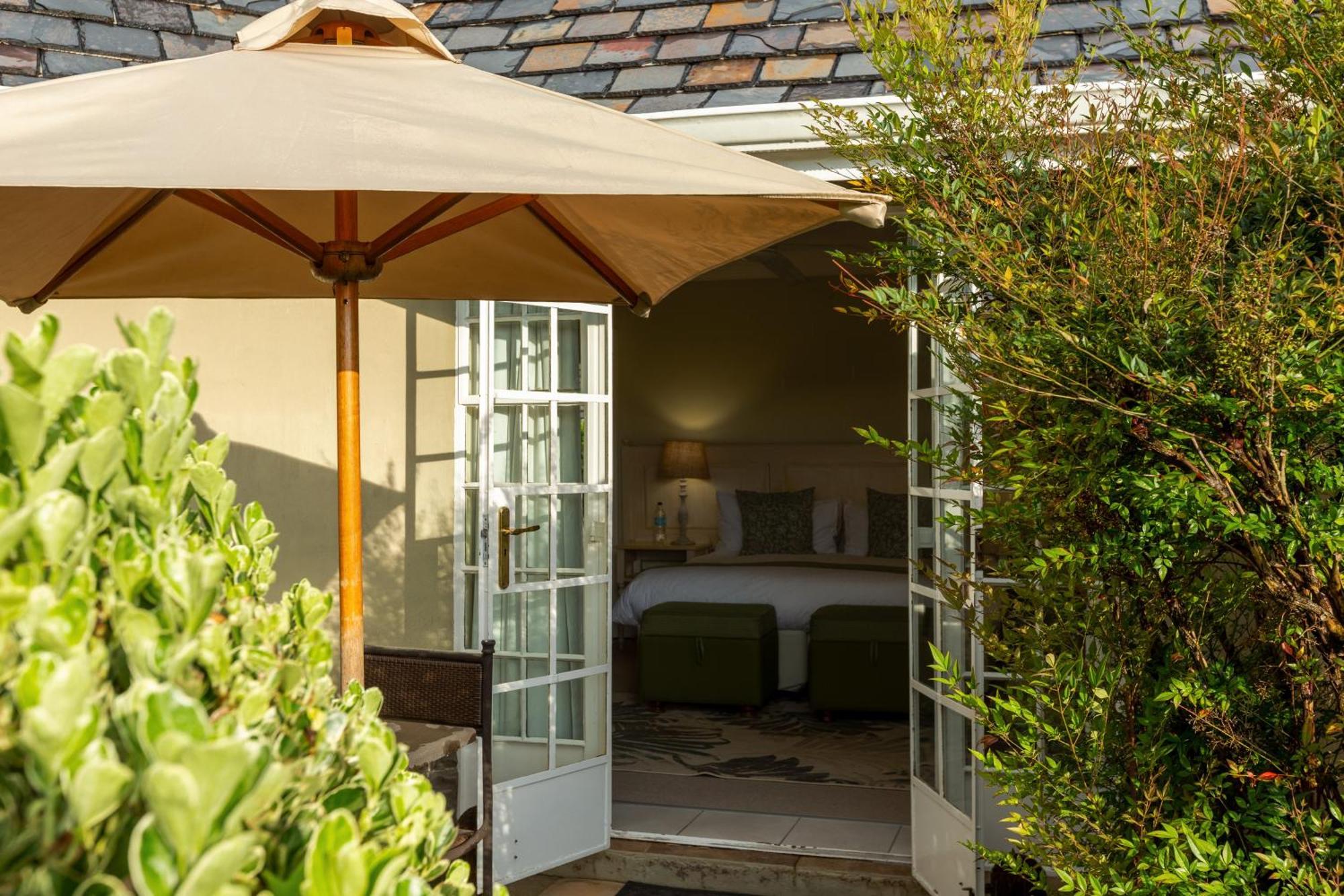 Moorcroft Manor Boutique Country Hotel ヒメヴィル エクステリア 写真